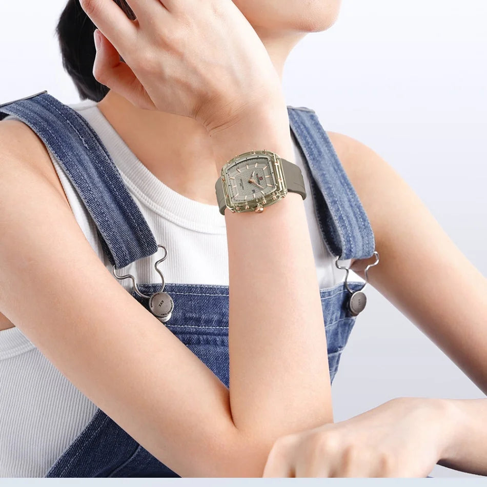 NAVIFORCE Ladies Wristwatches Fashion Comfortable Silicone Strap Date Women’s Watches Quality Water Resistant Female Luminous Clock