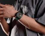 NAVIFORCE NF8052 Green Black watch on wrist NAVIFORCE NF8052 Green Black watch on wrist